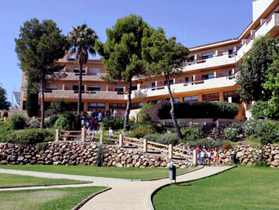 Alem&aacute;n, summer camp in Marbella
